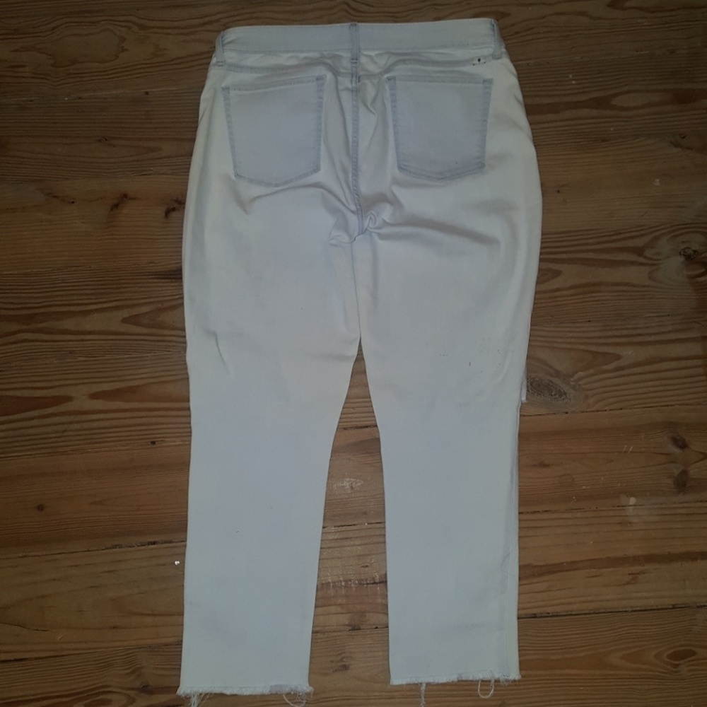 Jeans - Picture 2 of 3